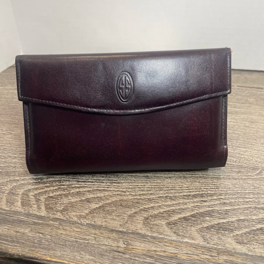 Di Lido Leather wallet clutch Bag. Top grain cowhide. Pre-owned.